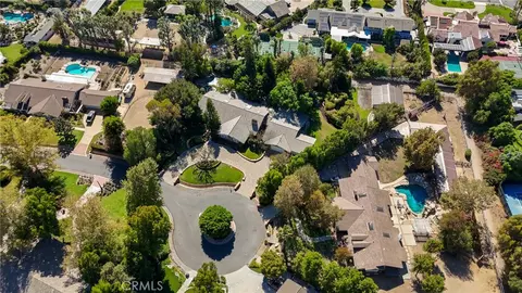 View/Area - 752 N Creekview, Orange, CA 92869 photo 3 of 6