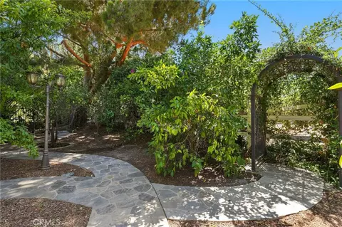 Exterior - 752 N Creekview, Orange, CA 92869 photo 18 of 23