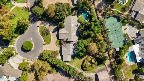 View/Area - 752 N Creekview, Orange, CA 92869 photo 2 of 6