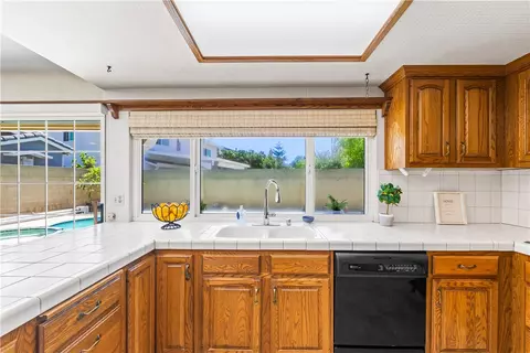 Kitchen - 9652 Duke, Westminster, CA 92683 photo 5 of 7