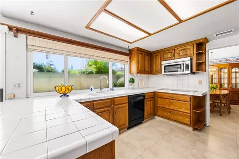 Kitchen - 9652 Duke, Westminster, CA 92683 photo 3 of 7
