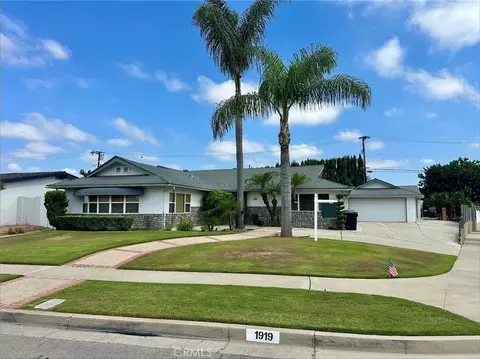 1919 Aspen, Fullerton, CA 92835