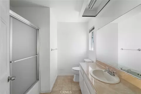 Bath - 540 E 219th, Carson, CA 90745 photo 3 of 3