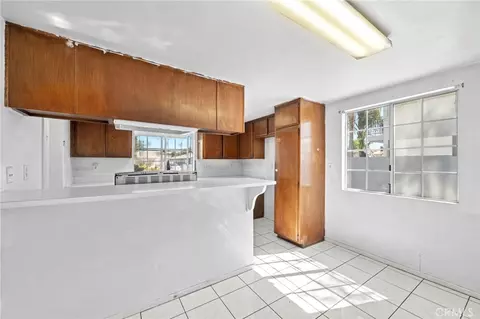 Kitchen - 540 E 219th, Carson, CA 90745 photo 1 of 3