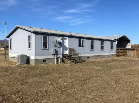 292 Orr St, Montague, CA 96064 photo 2