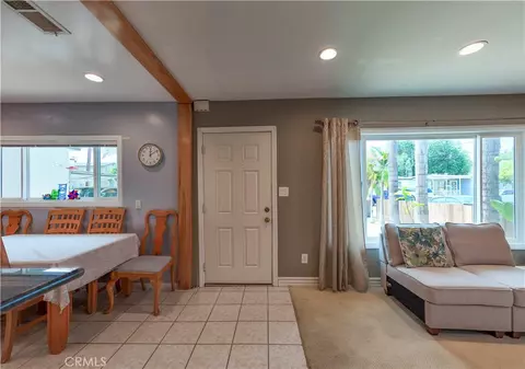 Entry Way - 320 Minnesota Ave, El Cajon, CA 92020 photo 2 of 4