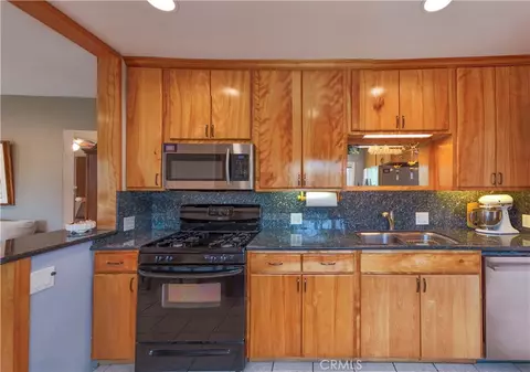 Kitchen - 320 Minnesota Ave, El Cajon, CA 92020 photo 1 of 2