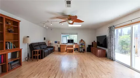 Living - 320 Minnesota Ave, El Cajon, CA 92020 photo 2 of 3