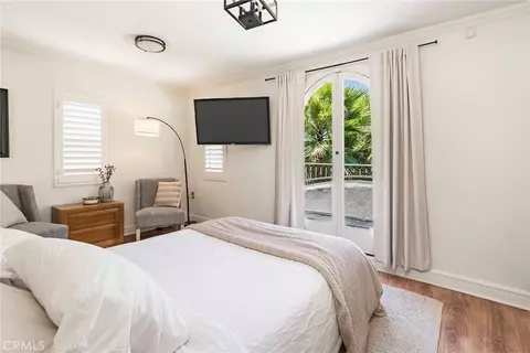 Bedroom - 504 N Hill Ave, Pasadena, CA 91106 photo 5 of 5
