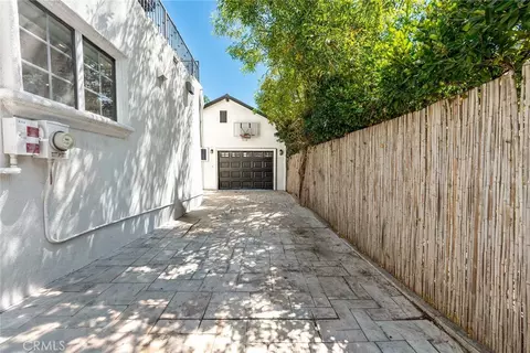Exterior - 504 N Hill Ave, Pasadena, CA 91106 photo 8 of 8