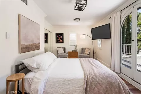 Bedroom - 504 N Hill Ave, Pasadena, CA 91106 photo 3 of 5