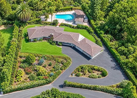 8240 Las Pasadas Dr, Whittier, CA 90605