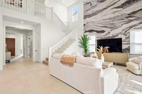 Entry Way - 57 Suede, Irvine, CA 92602 photo 2 of 3