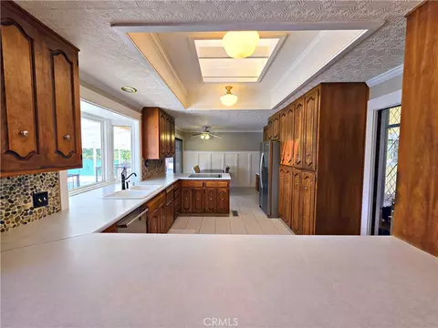 11901 Kern Riv, Bakersfield, CA 93308