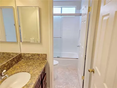 Bath - 580 Calhoun, Corona, CA 92879 photo 1 of 5