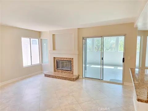 Living - 580 Calhoun, Corona, CA 92879 photo 6 of 10