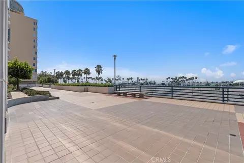 Exterior - 525 E Seaside #710, Long Beach, CA 90802 photo 6 of 8