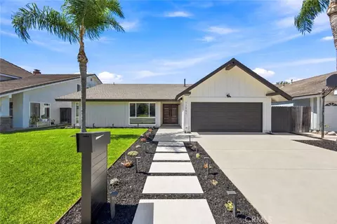 17951 Whitford Ln, Huntington Beach, CA 92649