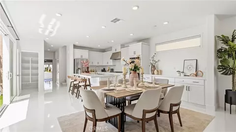 Dining - 291 Lynx, Irvine, CA 92618 photo 2 of 3