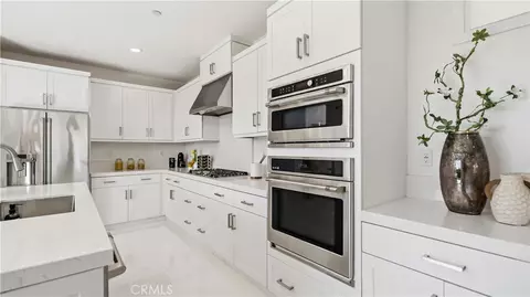 Kitchen - 291 Lynx, Irvine, CA 92618 photo 3 of 3