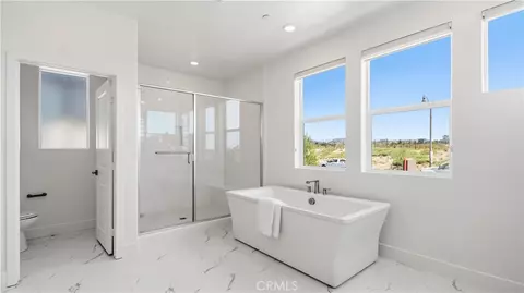 Bath - 291 Lynx, Irvine, CA 92618 photo 4 of 6