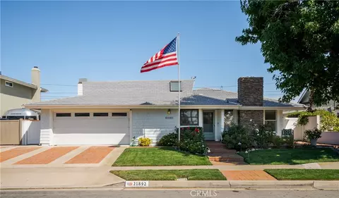 21892 Kaneohe, Huntington Beach, CA 92646