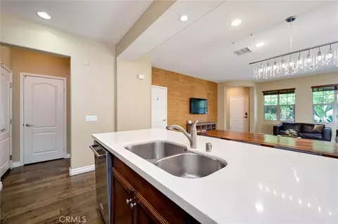 Kitchen - 45 Iceberg Rose, Irvine, CA 92620 photo 3 of 3