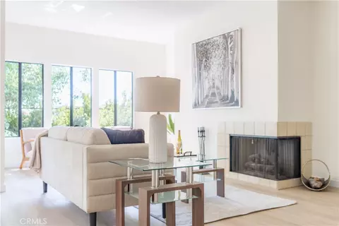 Living - 484 S Euclid #202, Pasadena, CA 91101 photo 3 of 9