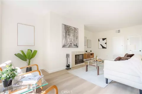 Living - 484 S Euclid #202, Pasadena, CA 91101 photo 7 of 9