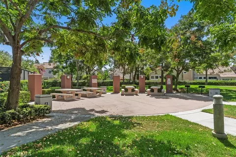 Exterior - 7 Del Perlatto, Irvine, CA 92614 photo 9 of 10
