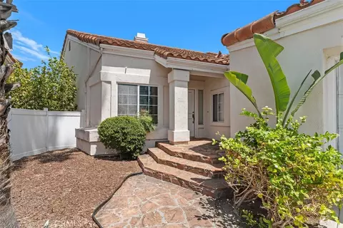 Exterior - 7 Del Perlatto, Irvine, CA 92614 photo 2 of 10