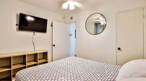 Bedroom - 138 Green Oaks Dr, Riverside, CA 92507 photo 2 of 14