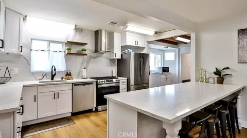 Kitchen - 138 Green Oaks Dr, Riverside, CA 92507 photo 1 of 2