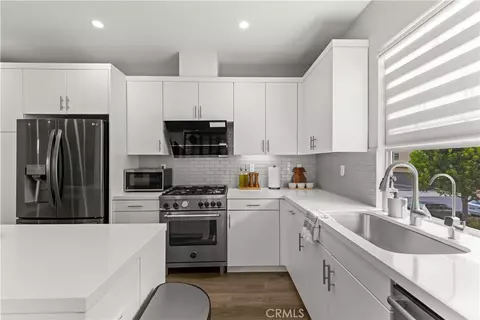 Kitchen - 182 Elkhorn, Irvine, CA 92618 photo 2 of 2