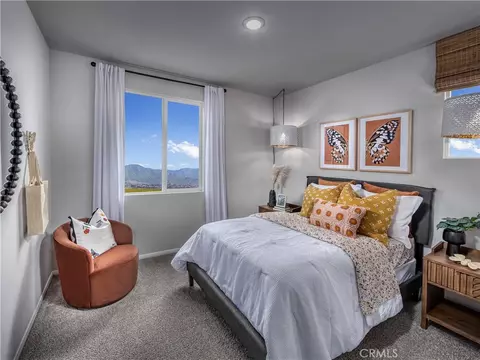 Bedroom - 2037 Grapefruit St, Redlands, CA 92374 photo 3 of 4