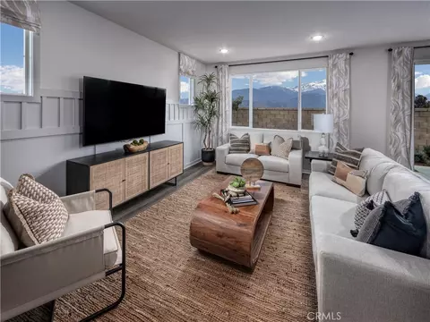 Other - 2037 Grapefruit St, Redlands, CA 92374 photo 2 of 2