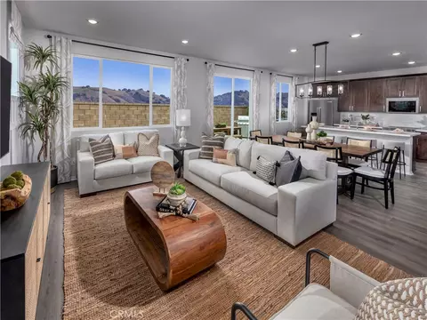 Living - 2037 Grapefruit St, Redlands, CA 92374 photo 1 of 2