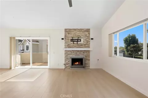 Living - 549 N Springbrook N, Irvine, CA 92614 photo 1 of 5