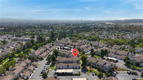 View/Area - 549 N Springbrook N, Irvine, CA 92614 photo 7 of 9