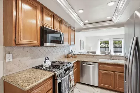 Kitchen - 13 Firestone #5, Irvine, CA 92614 photo 3 of 7