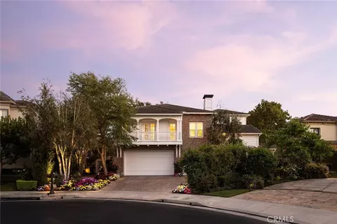 19609 Mayfield Cir, Huntington Beach, CA 92648