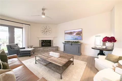 Living - 2278 Lindsey Ct, Fallbrook, CA 92028 photo 1 of 4