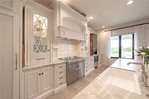 Kitchen - 2278 Lindsey Ct, Fallbrook, CA 92028 photo 3 of 5