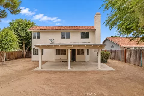 Exterior - 1404 Springline Dr, Palmdale, CA 93550 photo 3 of 4