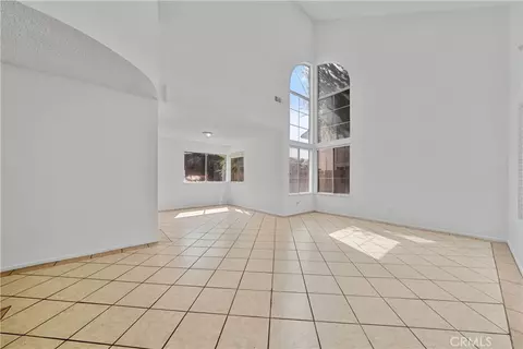 Living - 1404 Springline Dr, Palmdale, CA 93550 photo 3 of 3