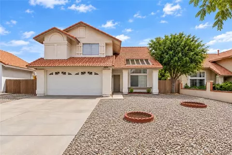 Exterior - 1404 Springline Dr, Palmdale, CA 93550 photo 2 of 4