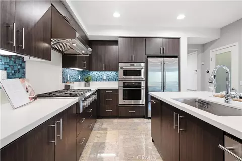 Kitchen - 43 Gramercy, Irvine, CA 92612 photo 5 of 7