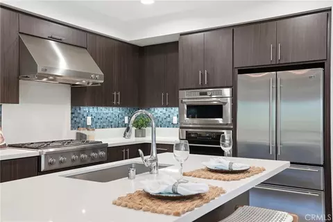 Kitchen - 43 Gramercy, Irvine, CA 92612 photo 4 of 7