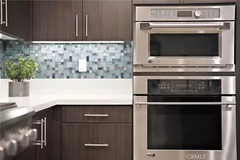 Kitchen - 43 Gramercy, Irvine, CA 92612 photo 6 of 7