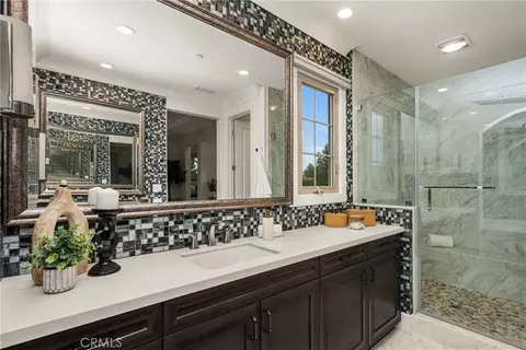 Bath - 58 Riverboat, Irvine, CA 92602 photo 7 of 9